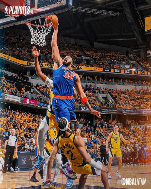 尼克斯记者:唐斯三分命中率大幅下滑,已接近生涯新低 尼克斯记者:唐斯三分命中率大幅下滑,已接近生涯新低