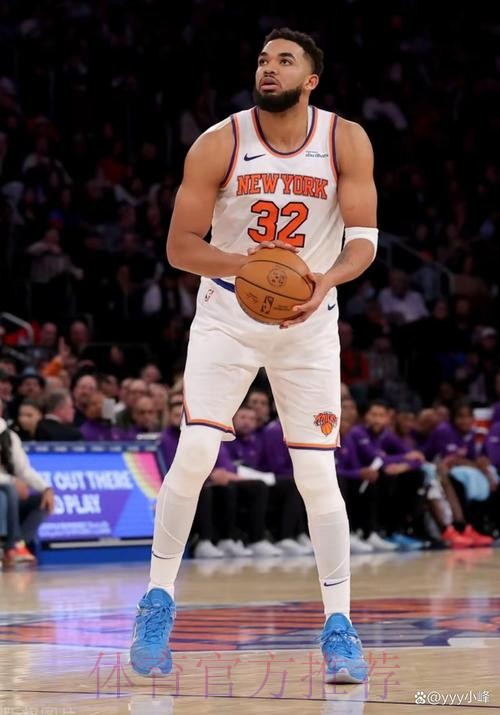 尼克斯记者:唐斯三分命中率大幅下滑,已接近生涯新低 尼克斯记者:唐斯三分命中率大幅下滑,已接近生涯新低