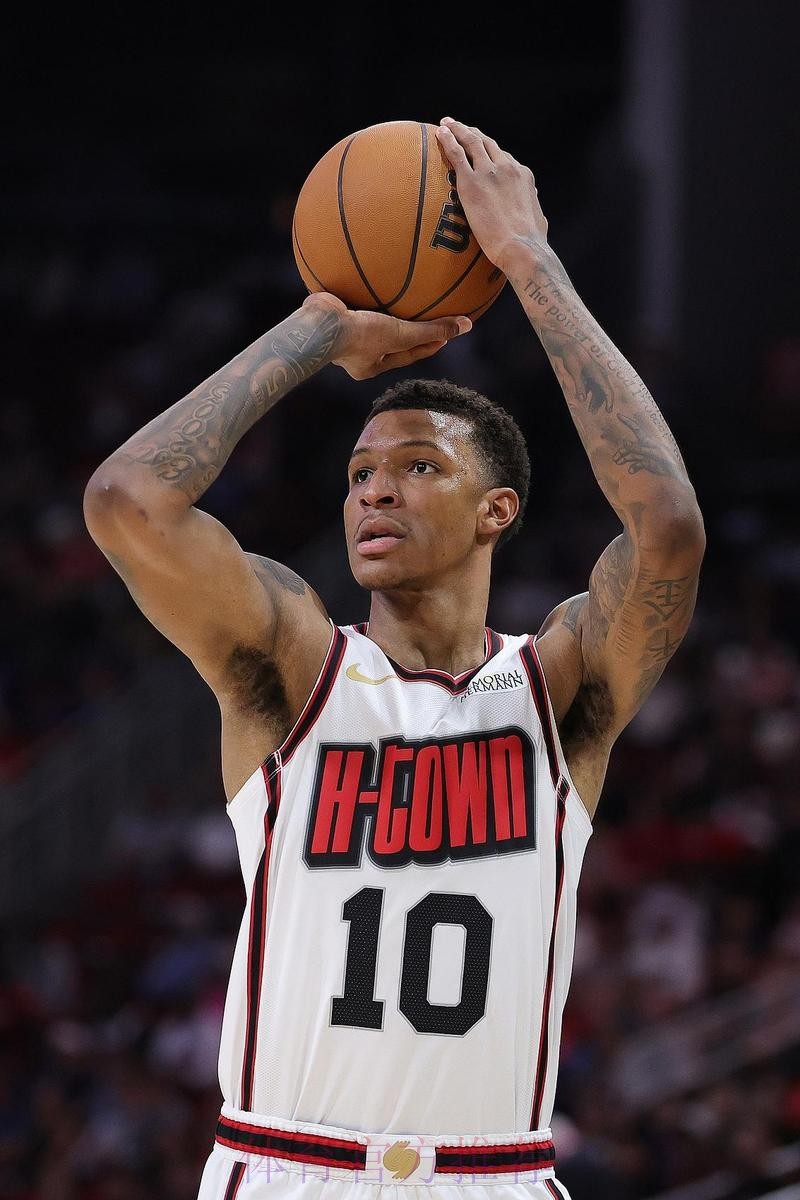 手感冰凉！小贾巴里最近6场比赛三分球41中7，命中率17.1%